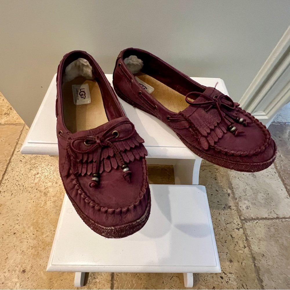 UGG Purple Suede Moccasin Loafers Size 9